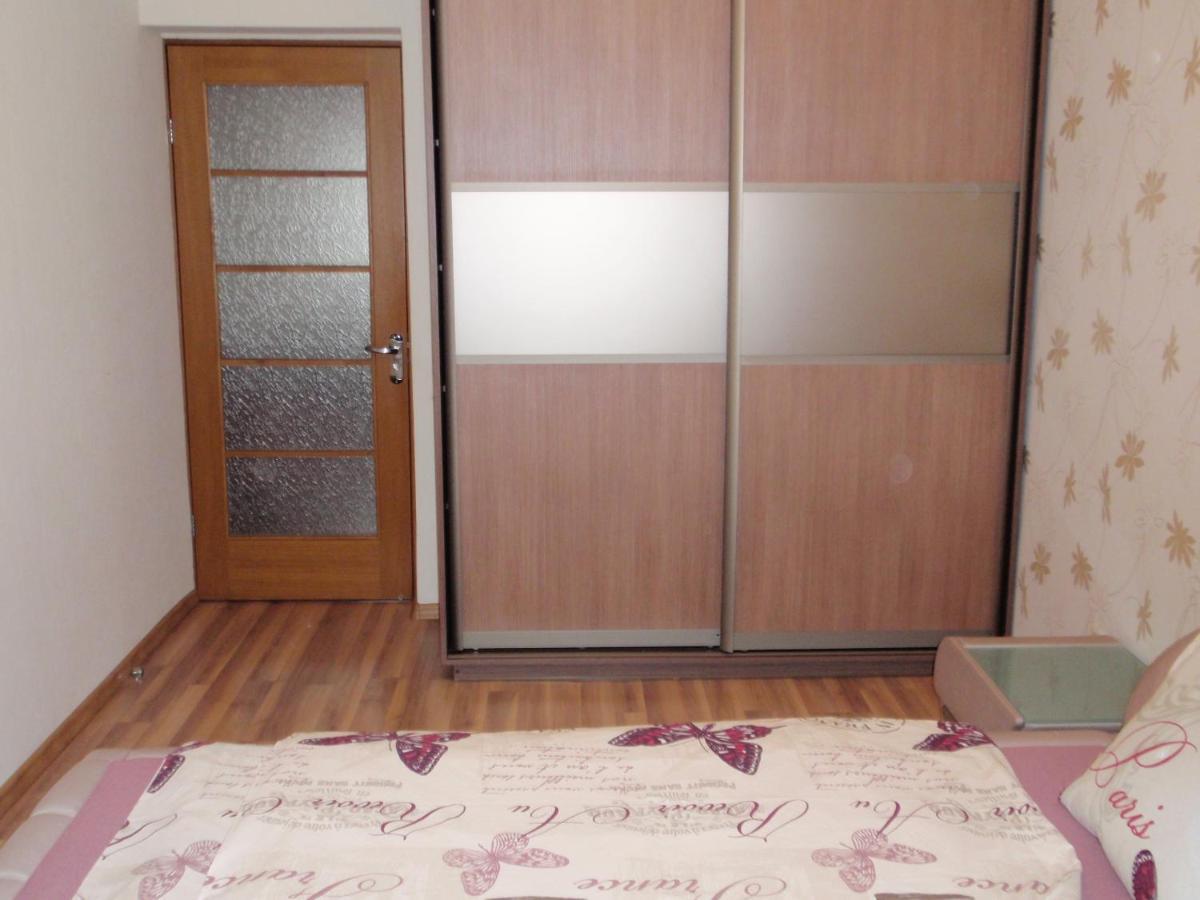 Central Cietoksna Street Apartment Daugavpils Exteriör bild
